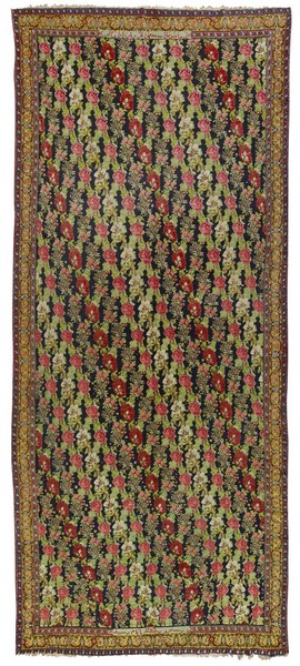 Hadi Maktabi, a Lebanese art dealer at the Louvre Museum…a natural flair for creativity made into carpets